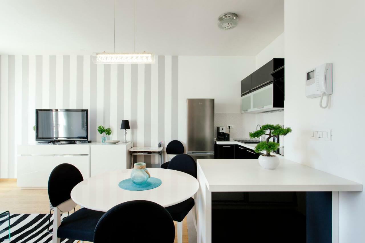 New Luxury Apartment Nives On Seaside Split Kültér fotó